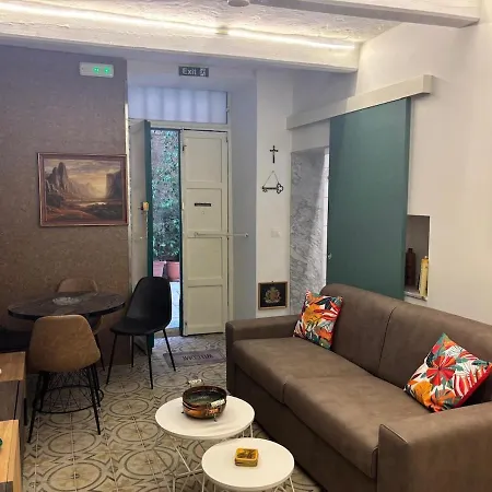 Ferienhaus Vincenti's Rest In - A Traditional Old House Vittoriosa