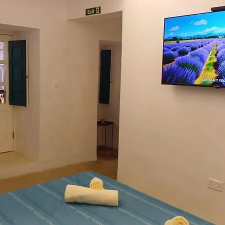 Ferienhaus Vincenti's Rest In - A Traditional Old House Vittoriosa