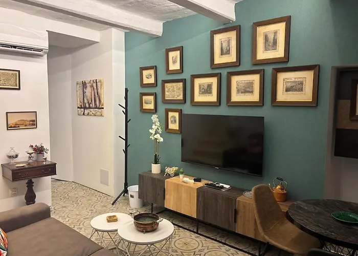 Vincenti's Rest In - A Traditional Old House Birgu