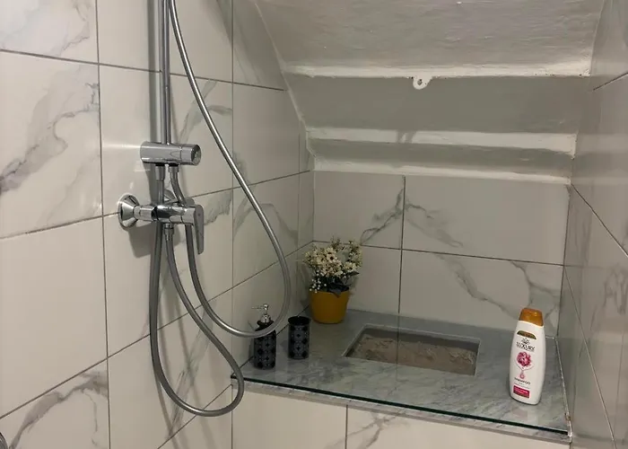 Vincenti's Rest In - A Traditional Old House Σπίτι διακοπών *